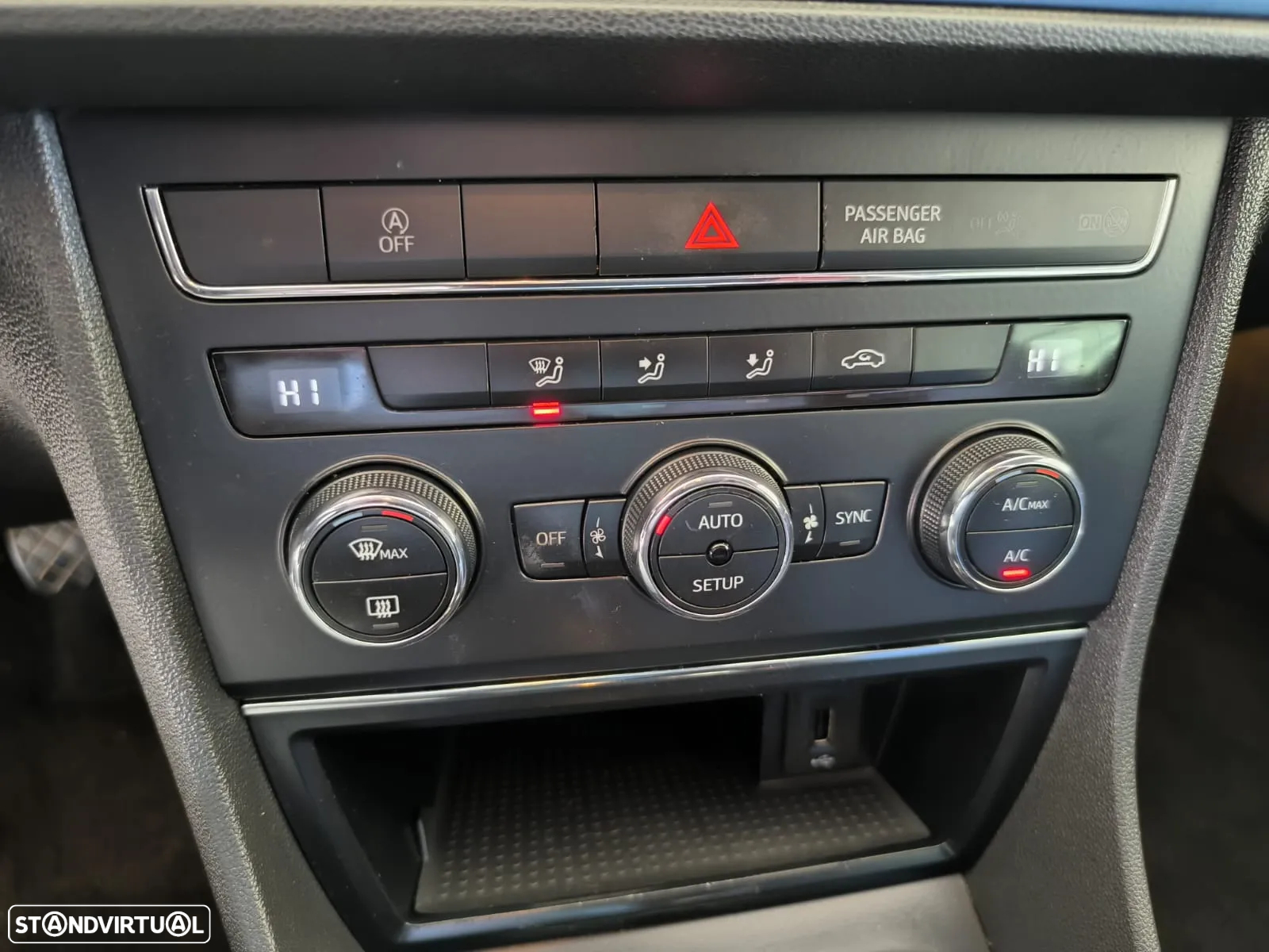SEAT Leon 1.6 TDI S&S CONNECT - 13