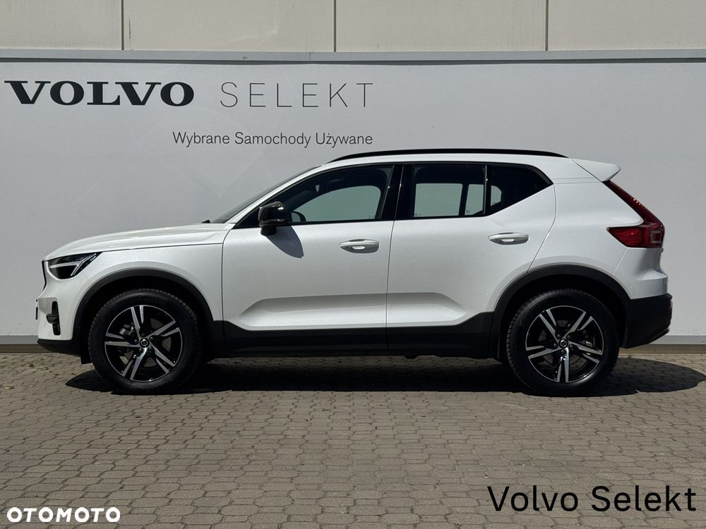 Volvo XC 40 B3 Plus Dark - 4