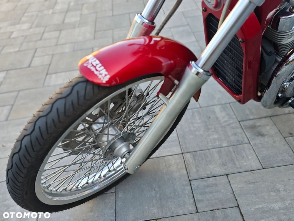 Suzuki Intruder - 18