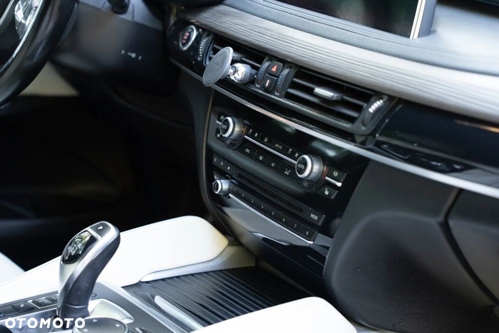 BMW X6 - 25