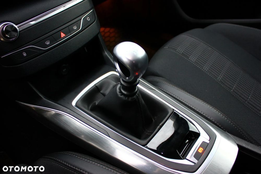 Peugeot 308 BlueHDi FAP 130 Stop & Start Allure - 24