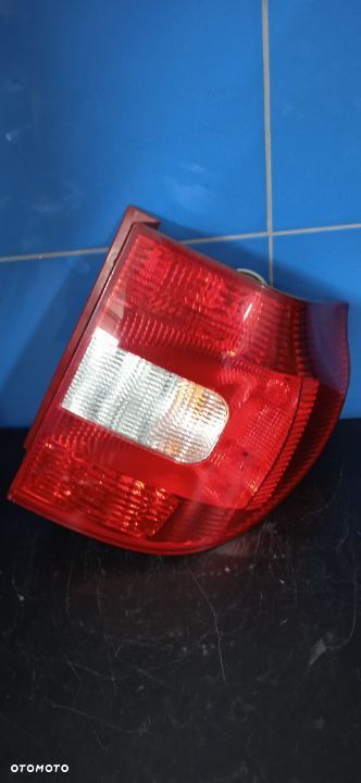 Lampa prawa tylna Europa Skoda Yeti 5L0945112 - 1