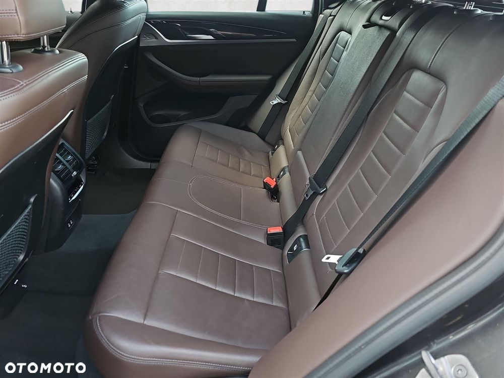 BMW X4 - 25