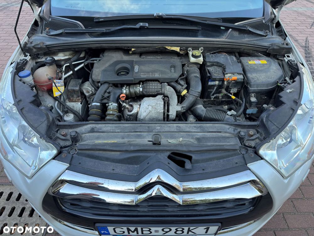 Citroën DS4 1.6 e-HDi SoChic MCP - 16