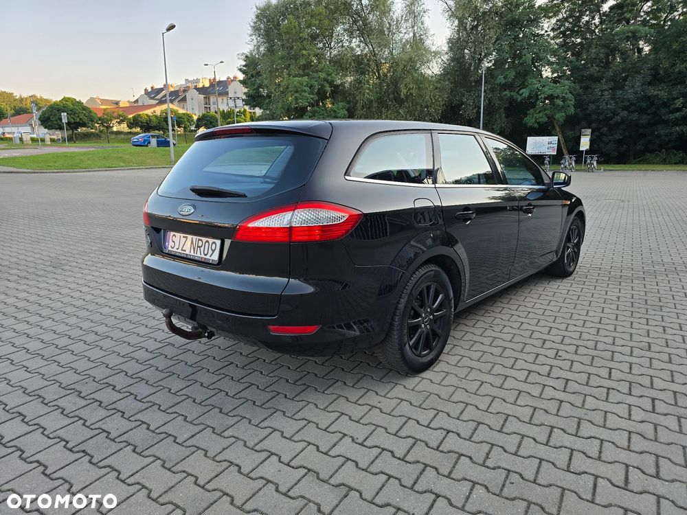 Ford Mondeo 2.0 FF Ghia - 5