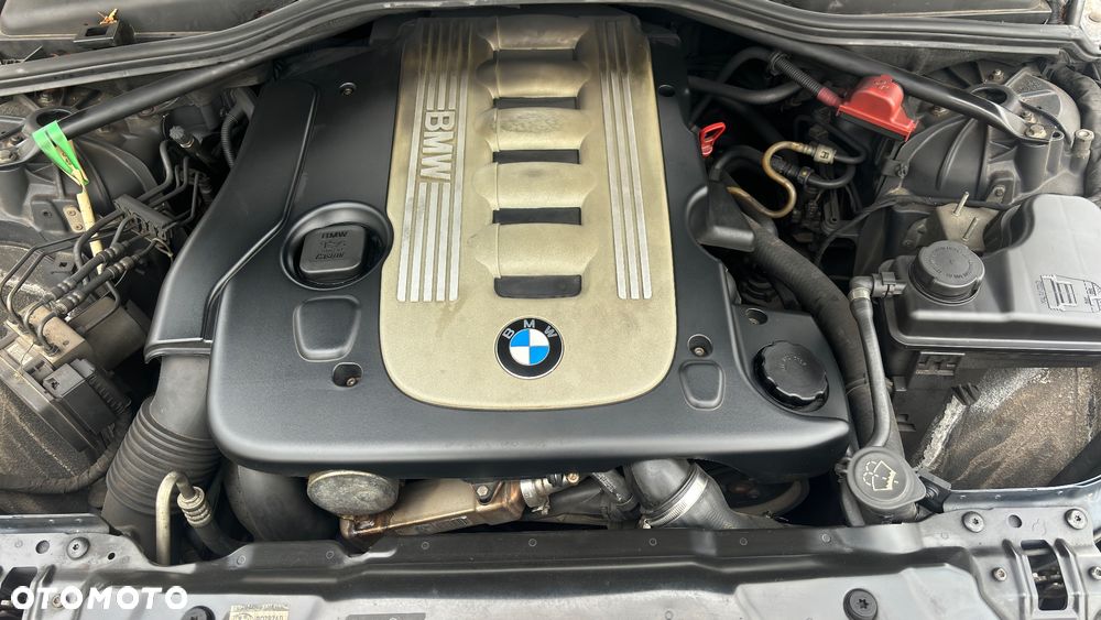 BMW Seria 5 525d - 8