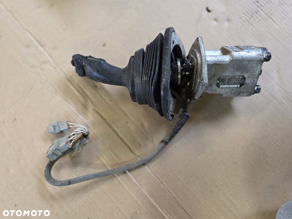 Joystick VG-8/4-4 Liebherr R944C LC Litronic - 1