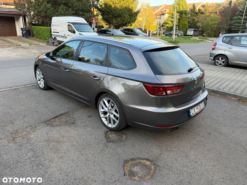 Seat Leon 1.8 TSI Start&Stop DSG FR - 4