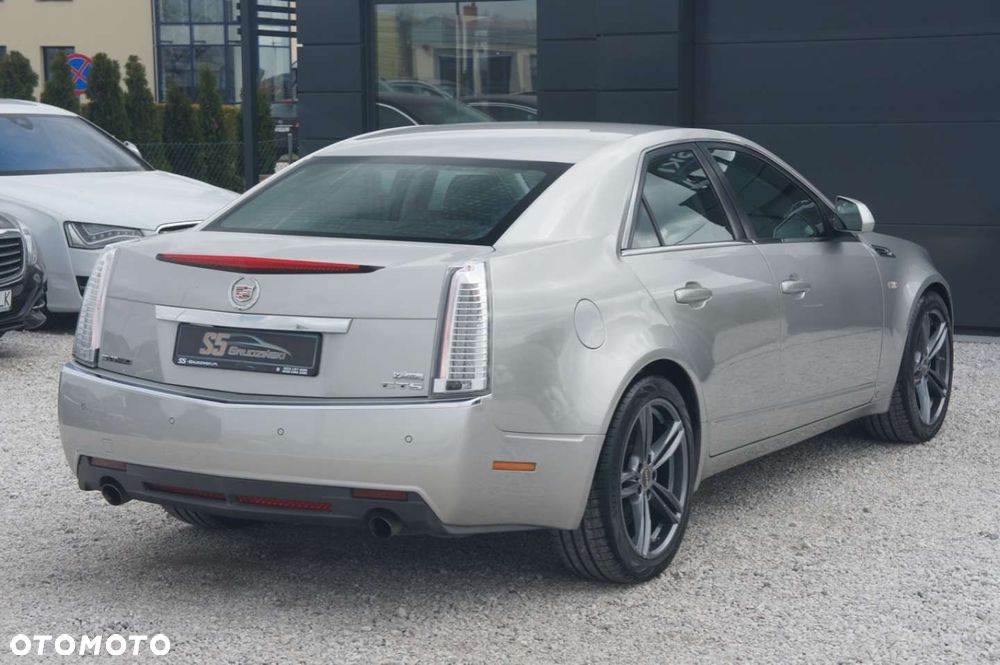 Cadillac CTS - 8