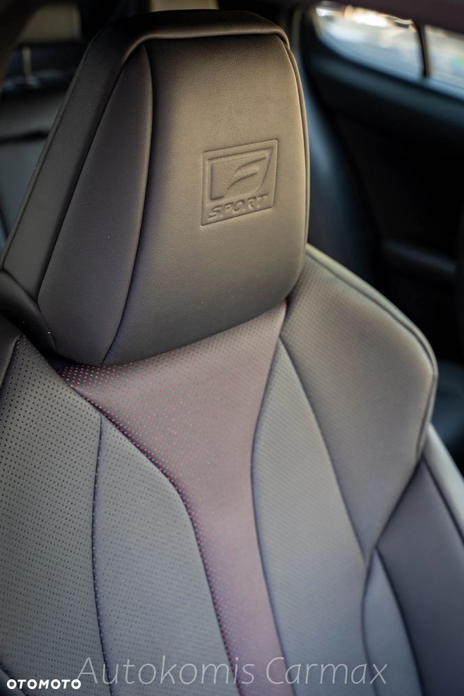 Lexus UX 250h GPF F Sport AWD - 23