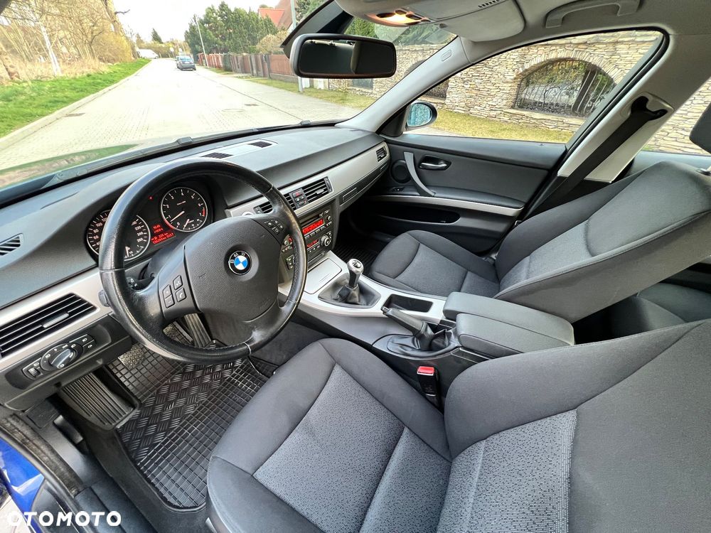 BMW Seria 3 - 13
