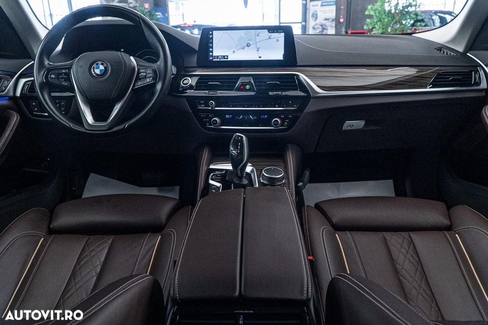 BMW Seria 5 530e iPerformance Aut. Luxury Line - 41