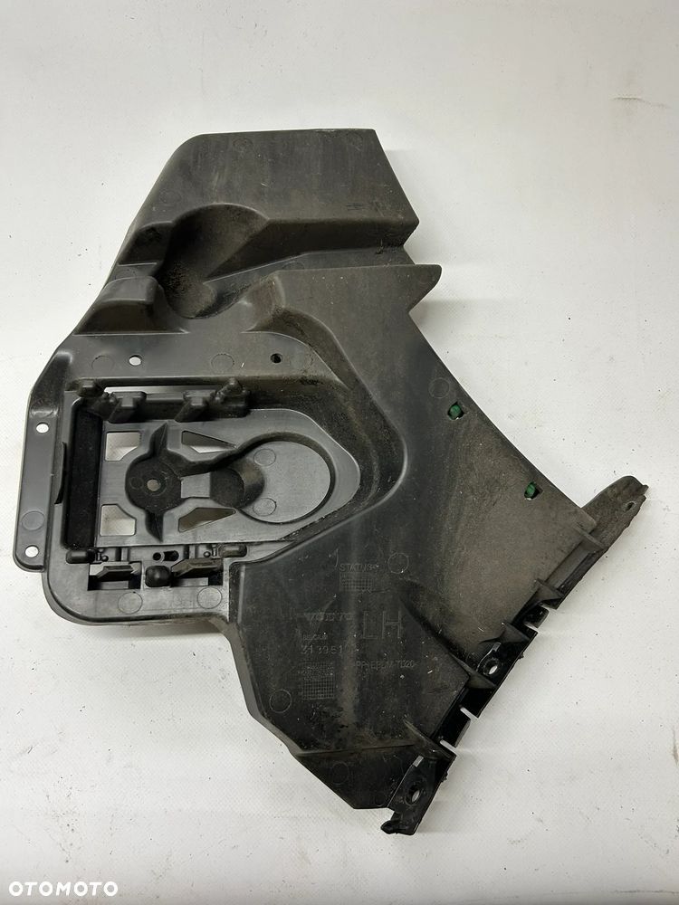 Volvo V-40 II ślizg zderzaka lewy tył tylny wspornik mocowanie 31395103 2012-