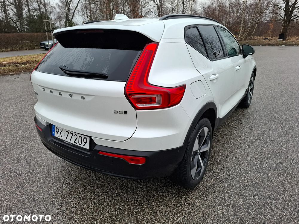 Volvo XC 40 B5 AWD Ultimate Dark - 5