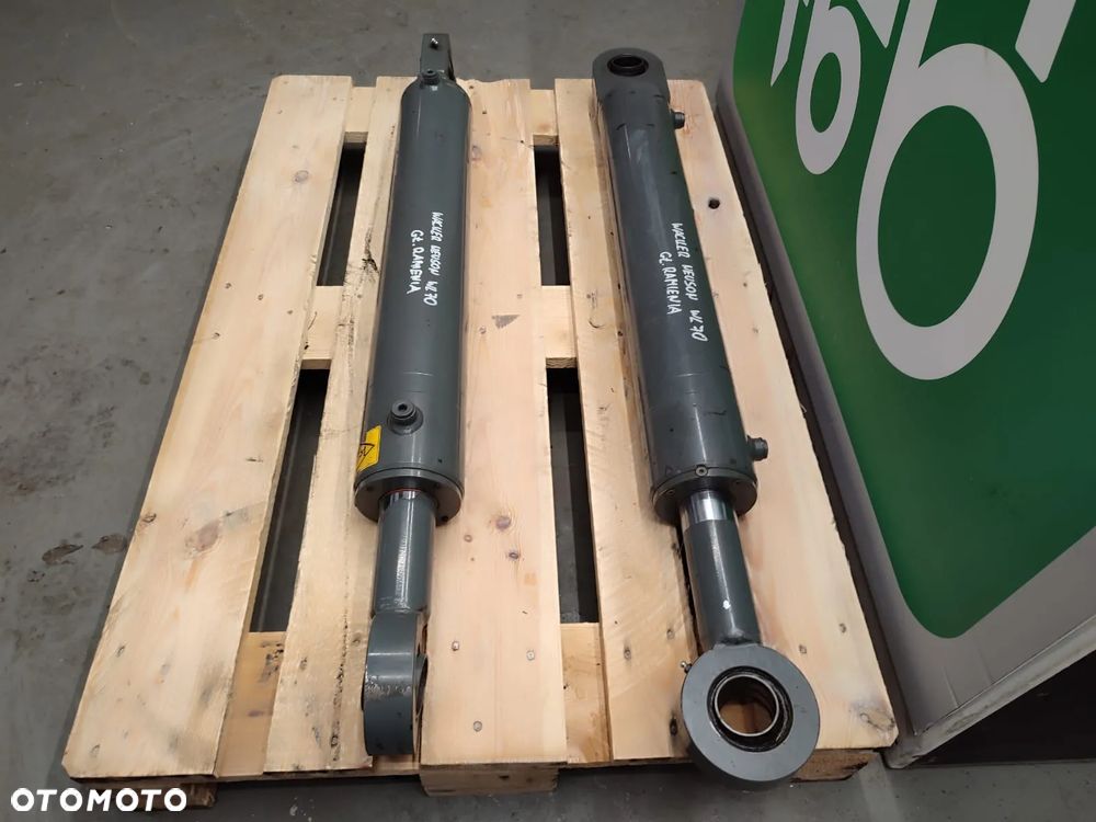 Siłownik główny ramienia 1000291646 WACKER NEUSON WL 70 - 4