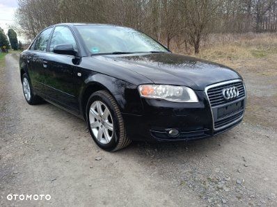 Audi A4 Limousine - 1