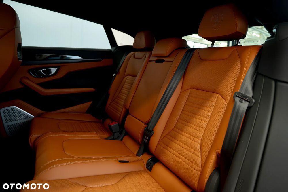 Lamborghini Urus - 17