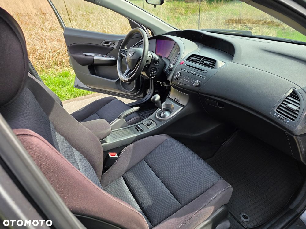 Honda Civic 1.4 Comfort - 11