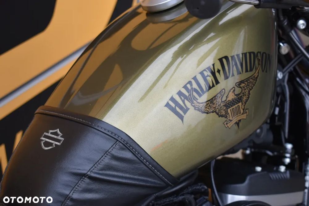 Harley-Davidson Sportster Iron 883 - 30