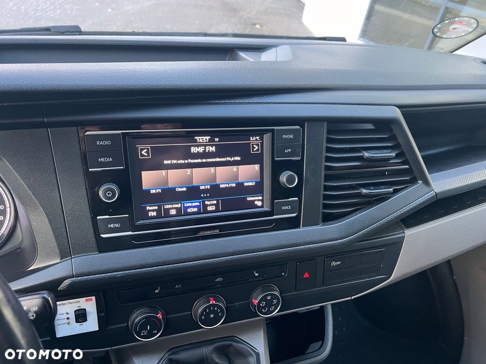 Volkswagen Transporter - 11