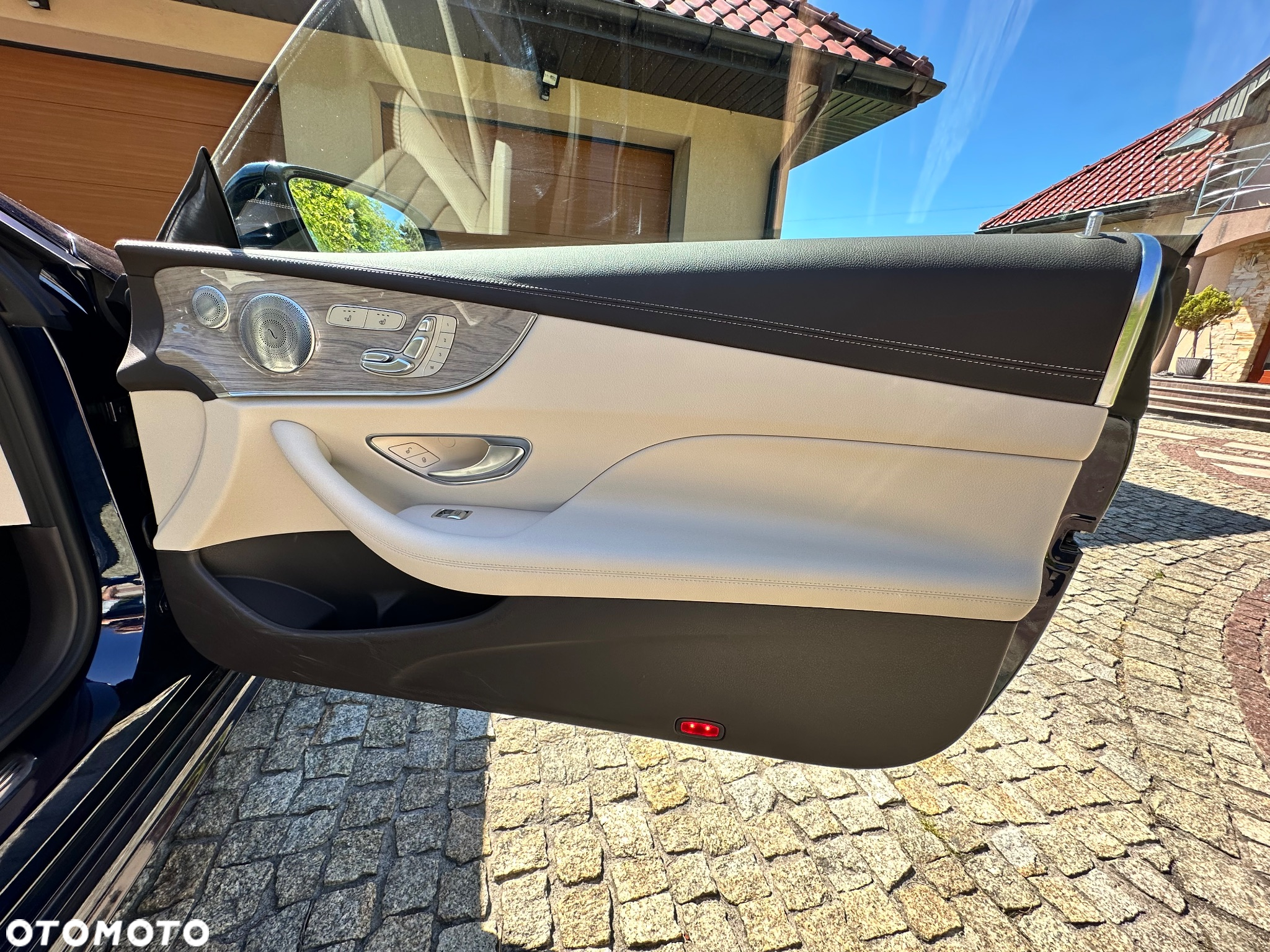 Mercedes-Benz Klasa E 400 4Matic Coupe 9G-TRONIC AMG Line - 14