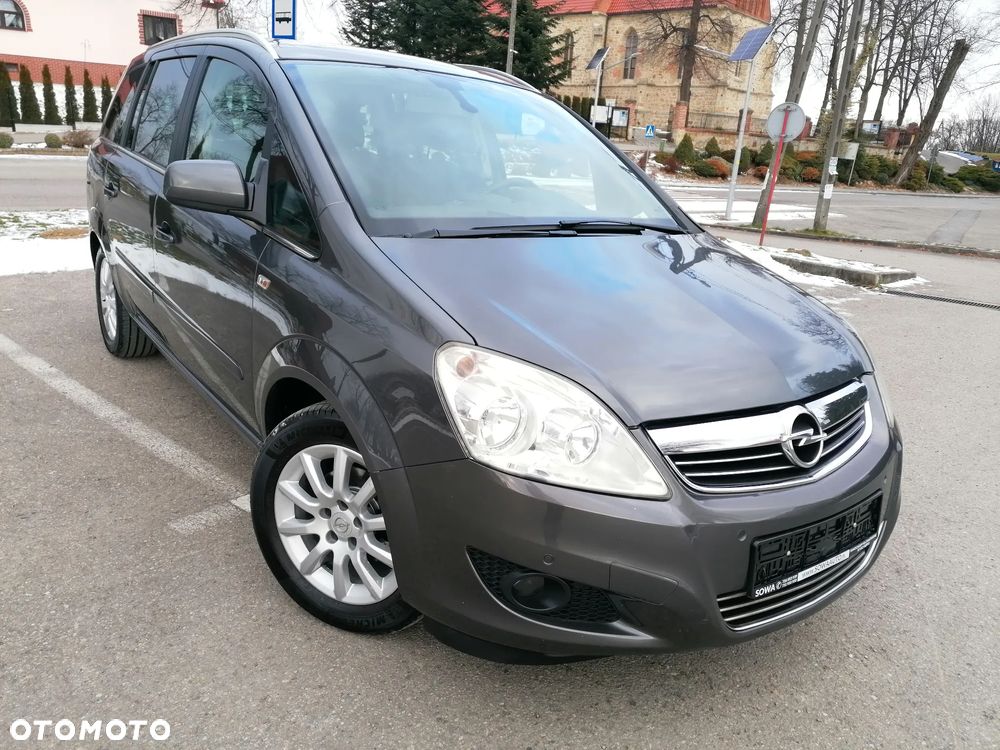 Opel Zafira 1.8 Innovation 110 Jahre - 3