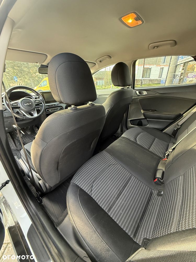 Kia XCeed 1.5 T-GDI M - 28