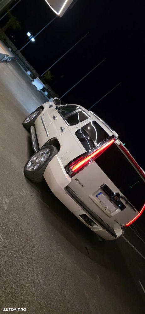 Cadillac Escalade 6.0 V8 Platinum - 2