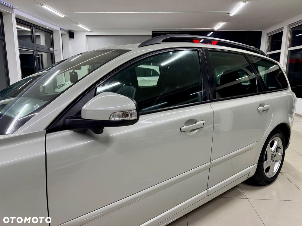 Volvo V50 DPF DRIVe Kinetic - 28