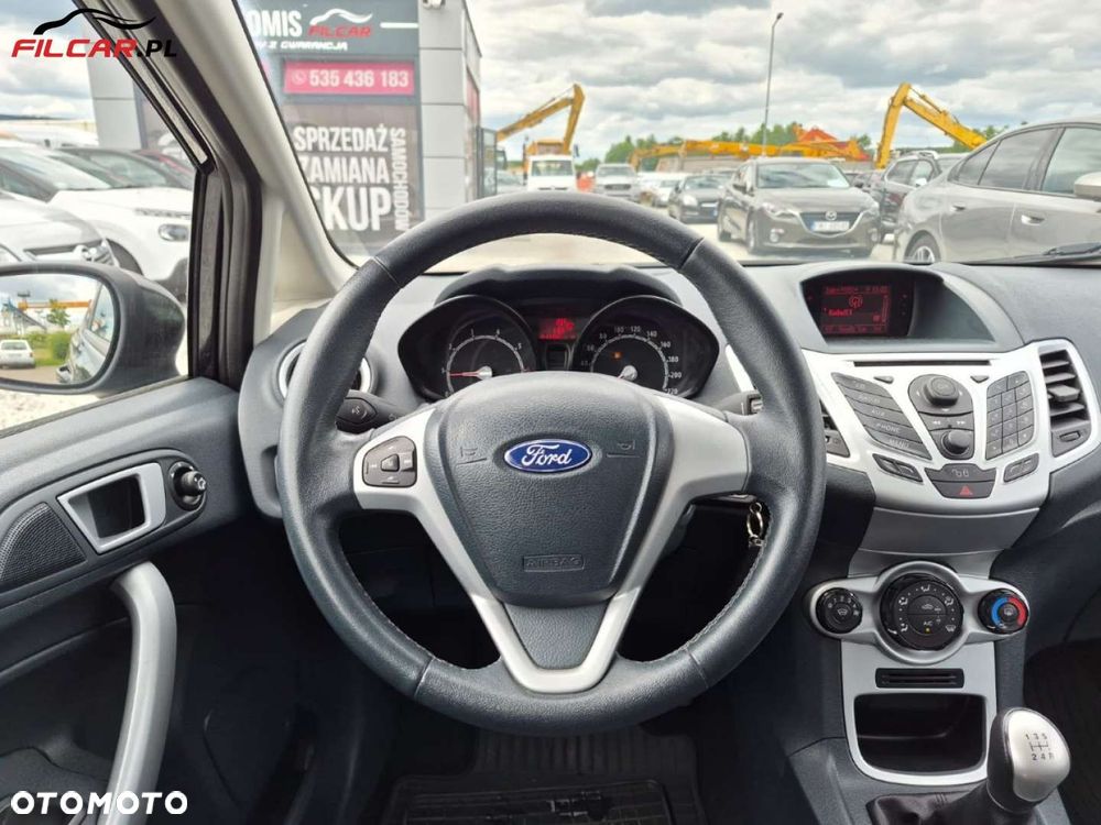 Ford Fiesta - 11