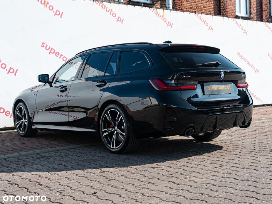 BMW Seria 3 330i xDrive M Sport - 12
