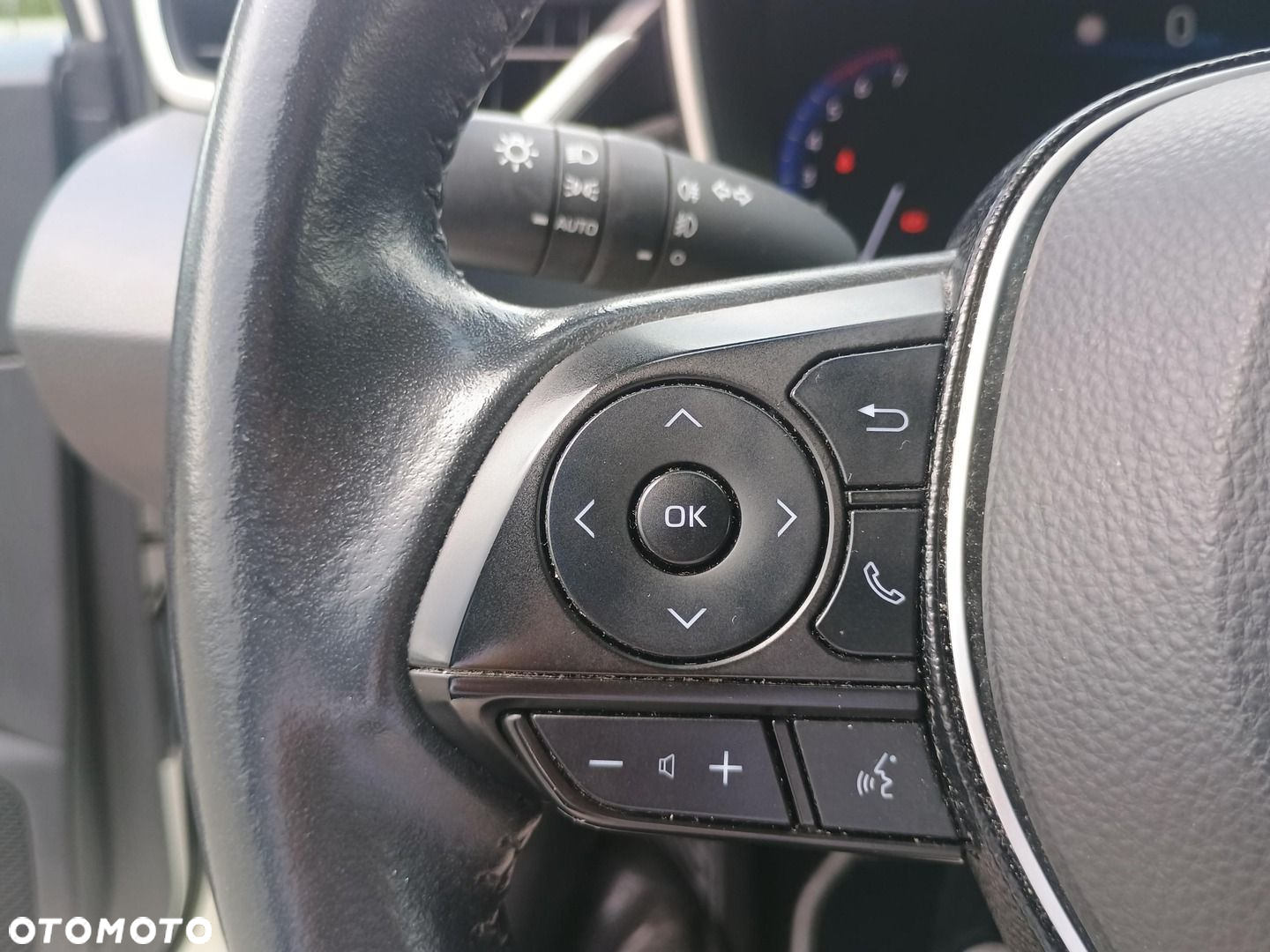 Toyota Corolla 1.8 Hybrid Comfort - 26