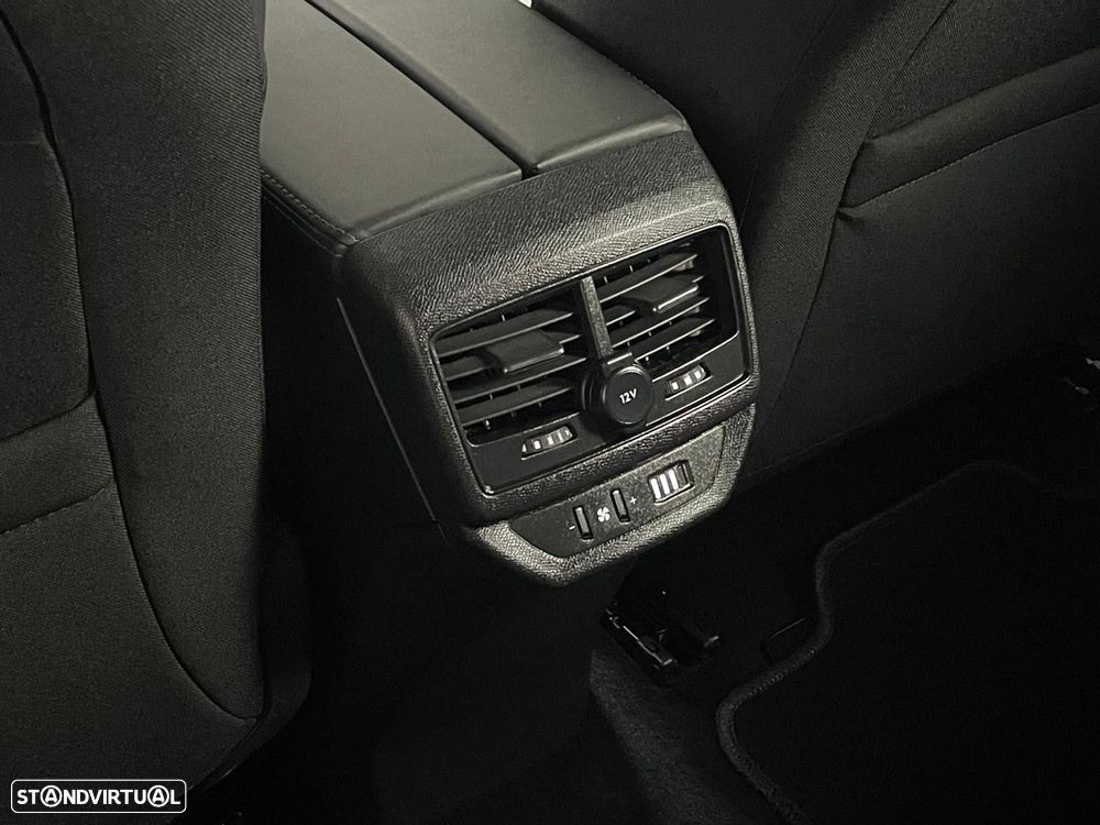Peugeot 5008 1.5 BlueHDi Allure Pack EAT8 - 30