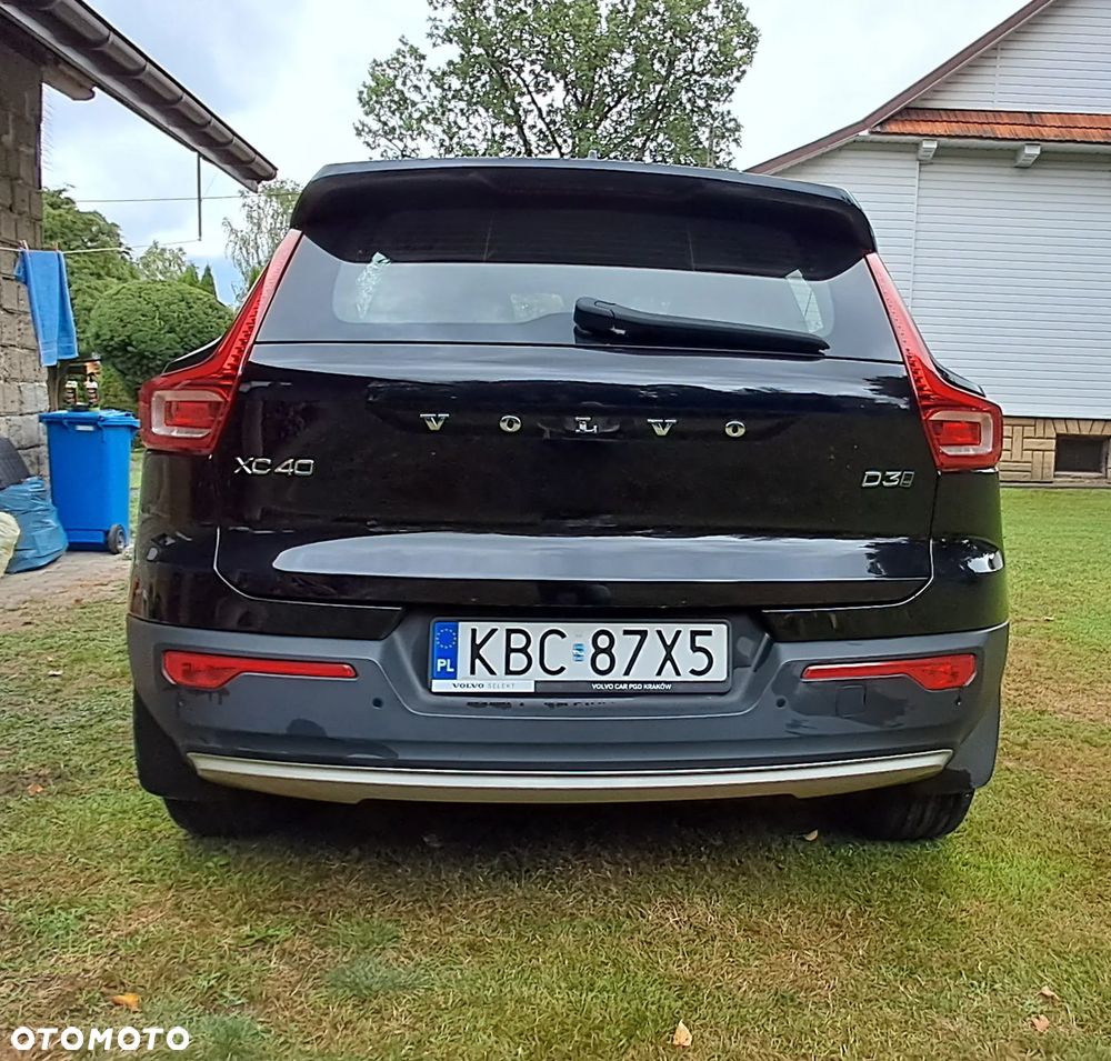 Volvo XC 40 D3 AWD Momentum Pro - 2