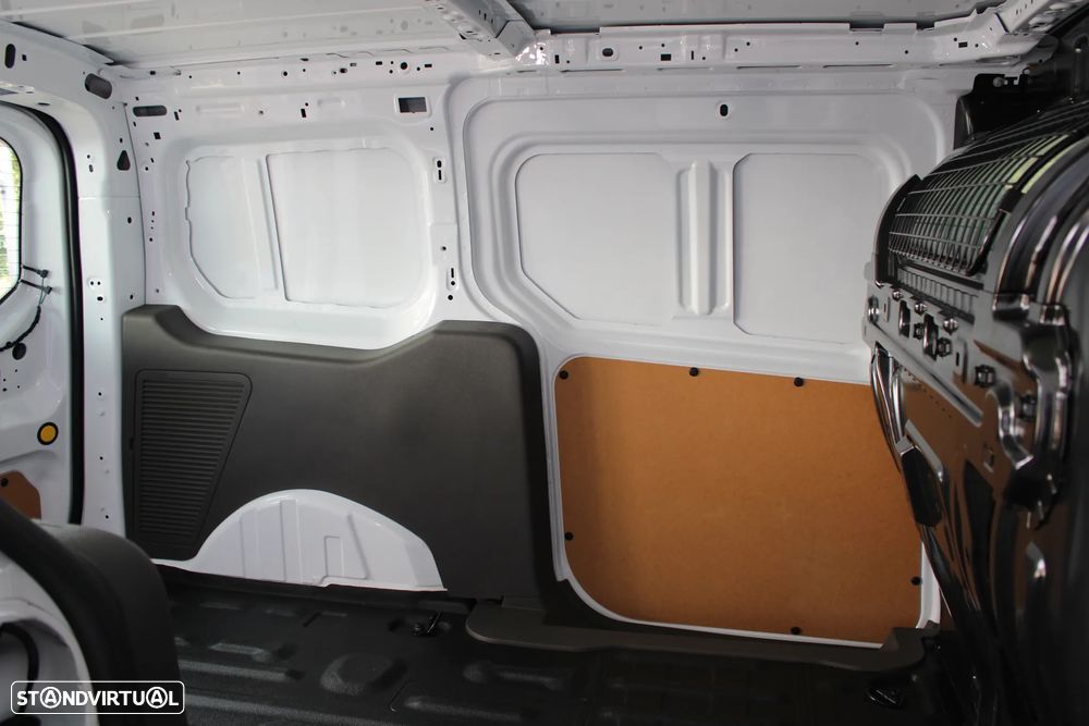 Ford Transit-Connect - 37