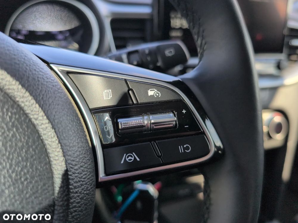 Kia XCeed 1.5 T-GDI M - 32