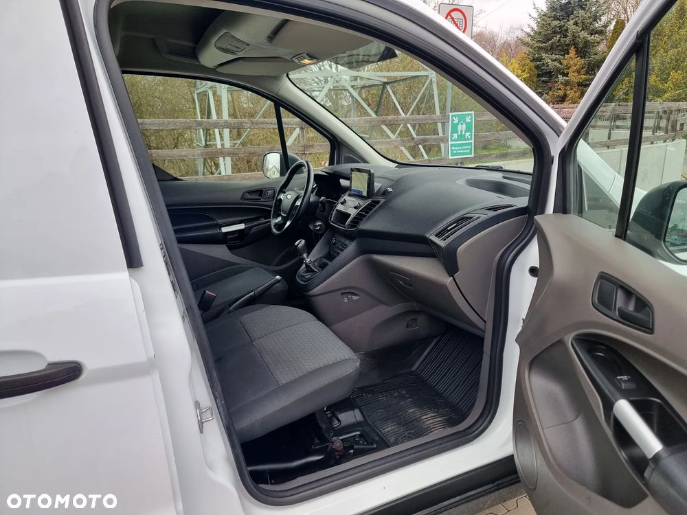 Ford Transit Connect - 17