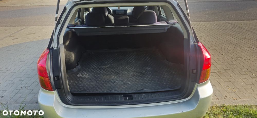 Subaru Legacy - 15