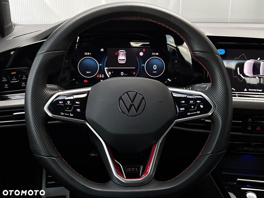 Volkswagen Golf - 15