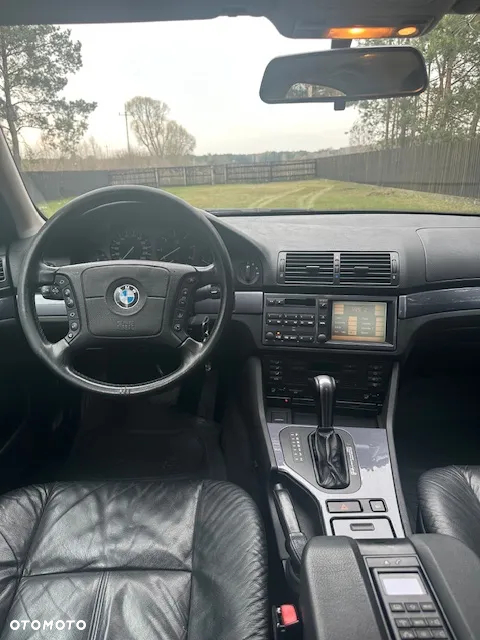 BMW Seria 5 - 24