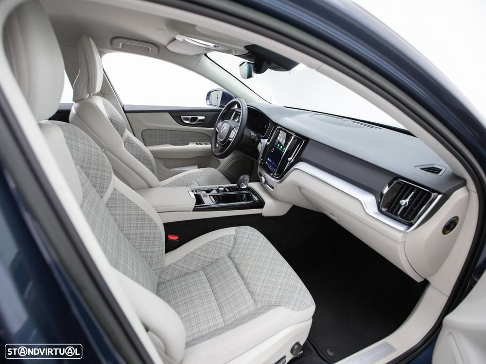 Volvo V60 2.0 T6 AWD TE Core - 10