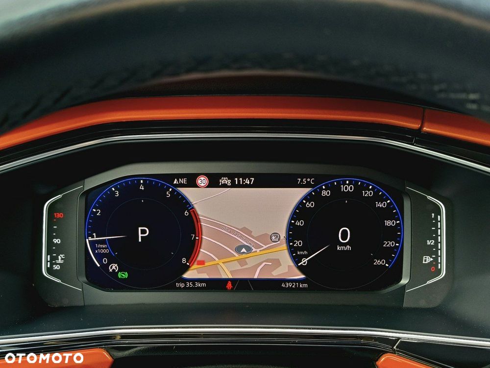 Volkswagen T-Cross - 8