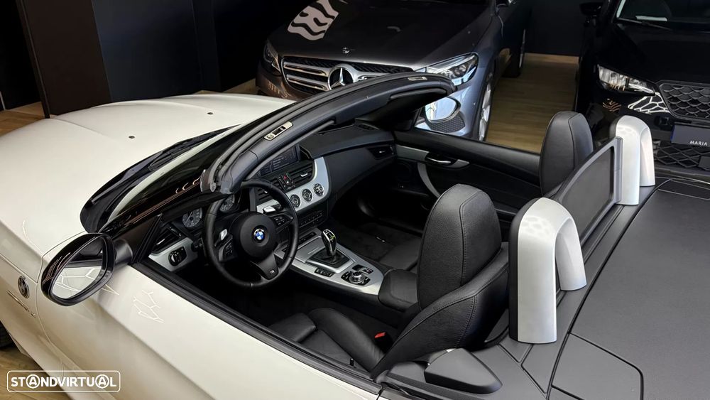 BMW Z4 35 is Auto - 26