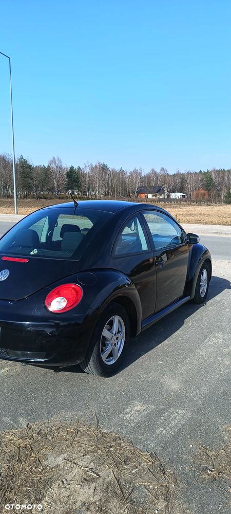 Volkswagen New Beetle 1.6 United - 6