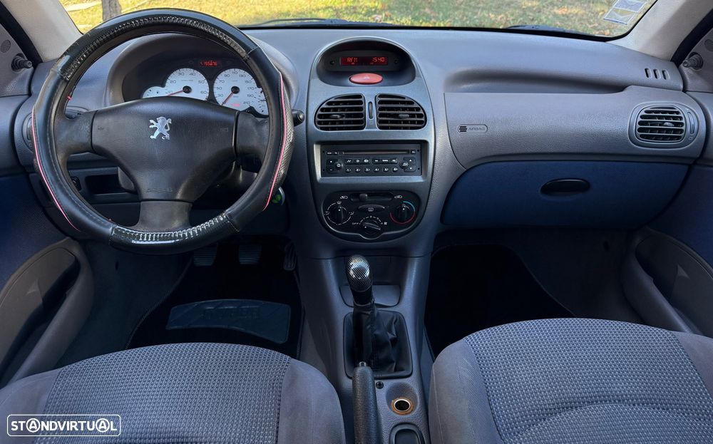 Peugeot 206 1.1 Color Line - 14