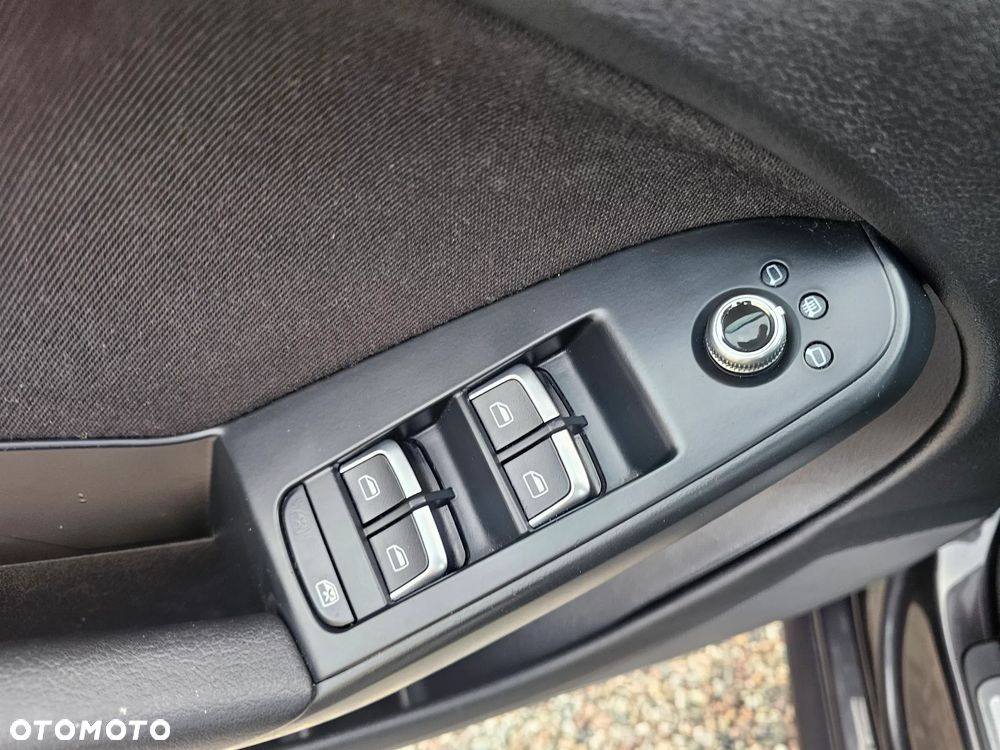 Audi A4 Avant 2.0 TDI S tronic quattro - 9