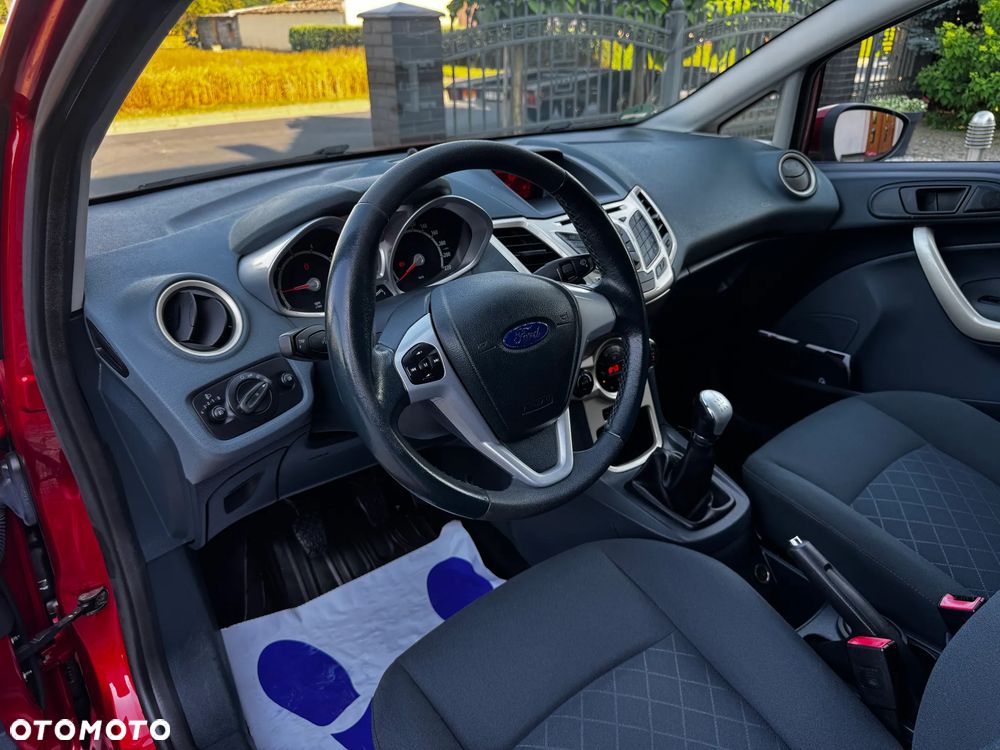 Ford Fiesta 1.25 Champions Edition - 16