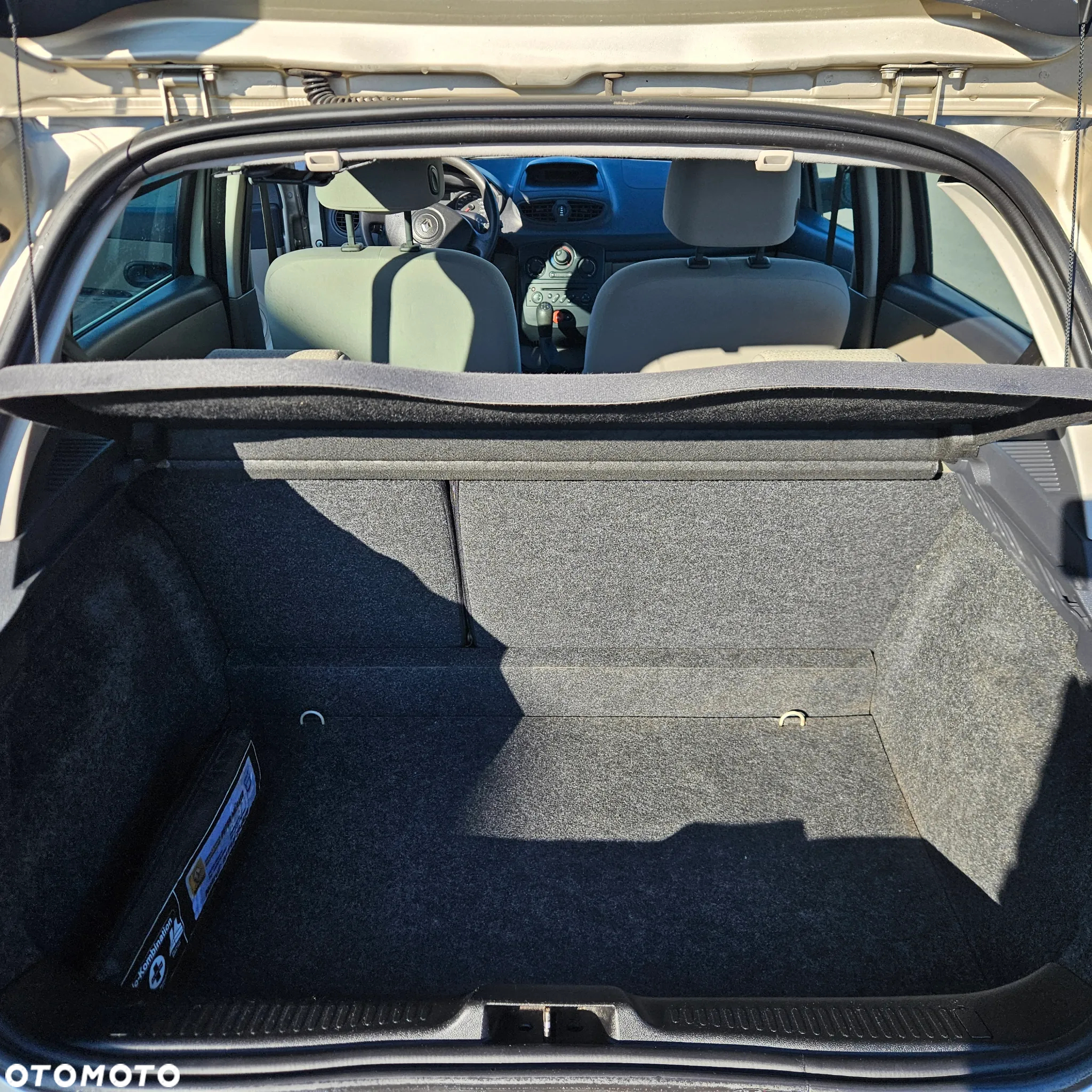 Renault Clio - 16