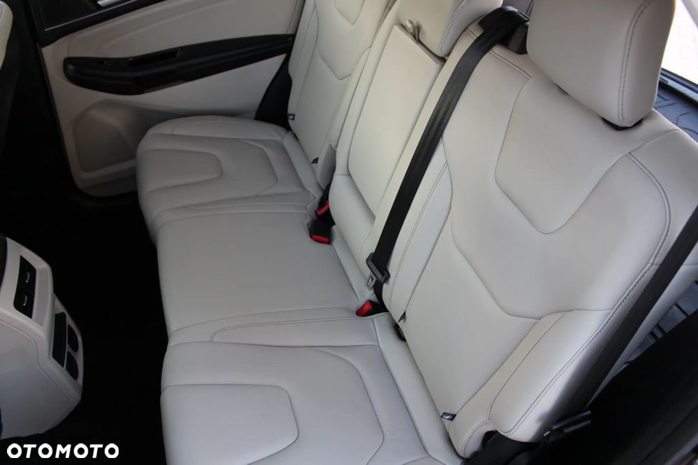 Ford Edge - 15