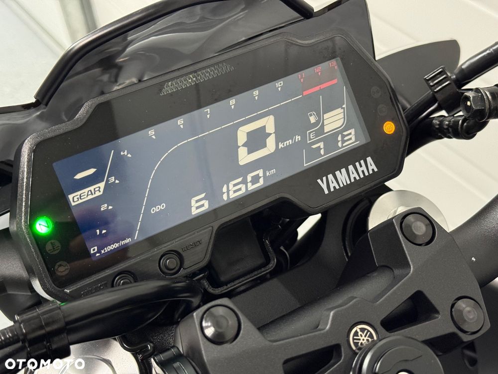 Yamaha MT - 19